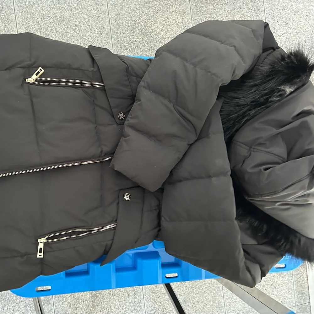 Winter Jacket - Picture 1 of 3